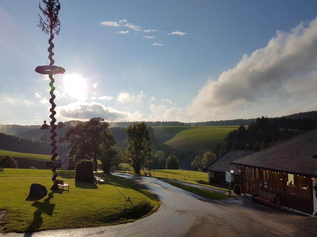 Thaelerhaeusle Hotel Furtwangen Exterior photo